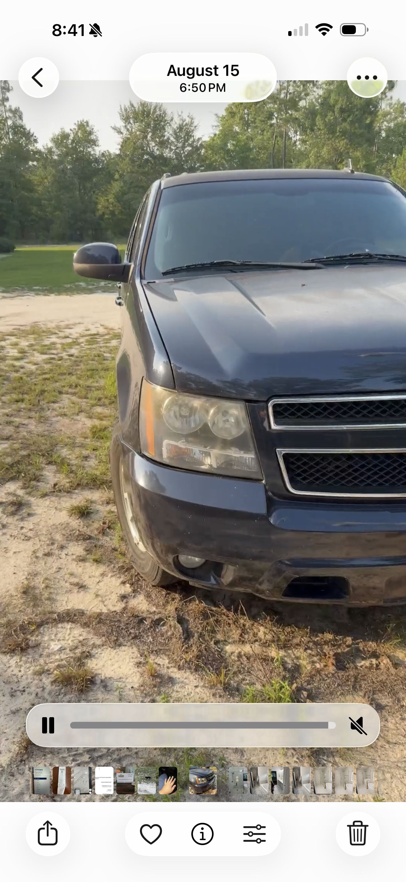 Used 2013 Chevrolet Suburban LT RWD image 12