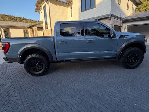 Used 2023 Ford F150 Raptor w/ Raptor 37 Performance Package AWD/4WD image 5