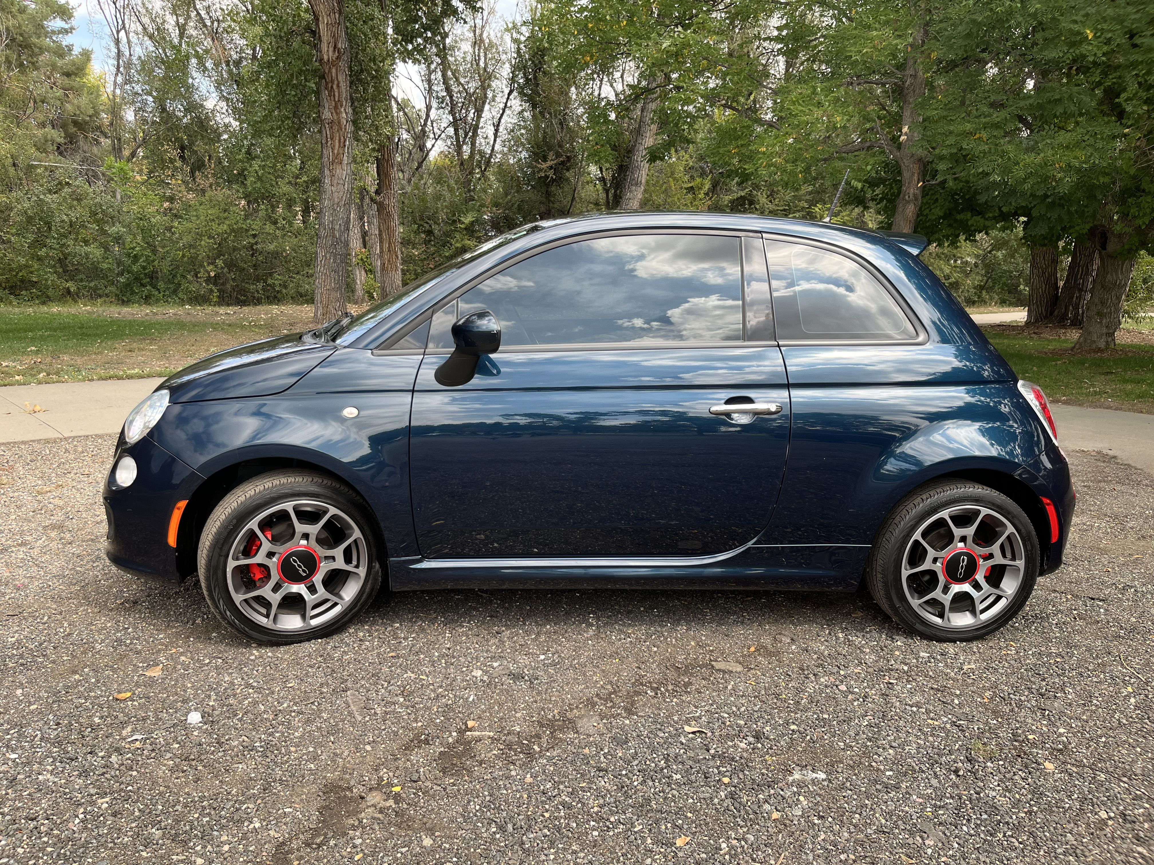 Used 2015 FIAT 500 Sport FWD image 4