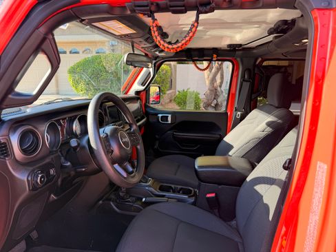Used 2023 Jeep Wrangler Unlimited Sport w/ Xtreme 35 Tire Package AWD/4WD image 11