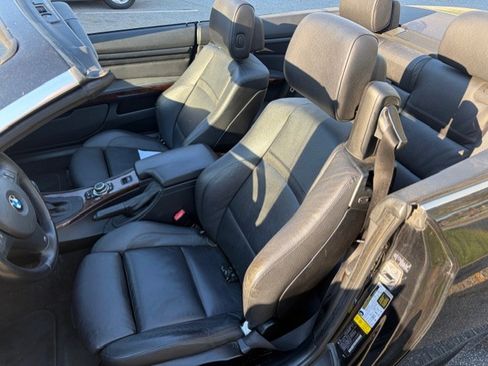 Used 2012 BMW 335i Convertible image 13