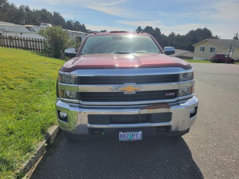 Used 2016 Chevrolet Silverado 2500 LTZ w/ Duramax Plus Package image 9