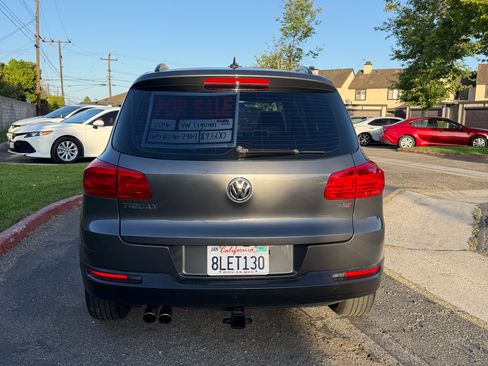 Used 2016 Volkswagen Tiguan S FWD image 6