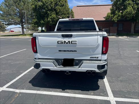 Used 2019 GMC Sierra 1500 AT4 w/ AT4 Premium Package AWD/4WD image 8