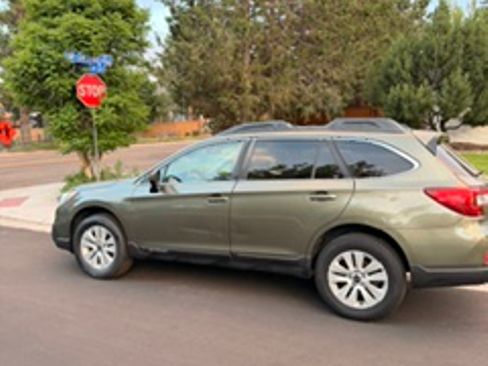Used 2015 Subaru Outback 2.5i Premium AWD/4WD image 5