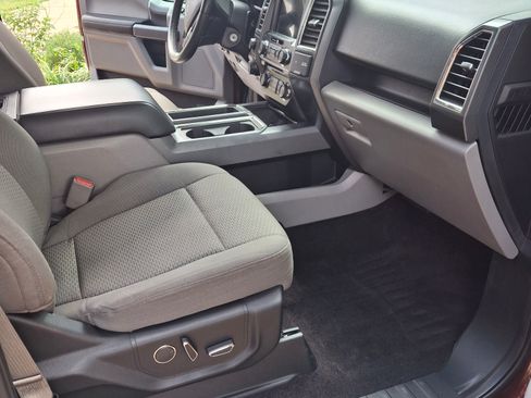 Used 2017 Ford F150 XLT w/ Equipment Group 302A Luxury image 15