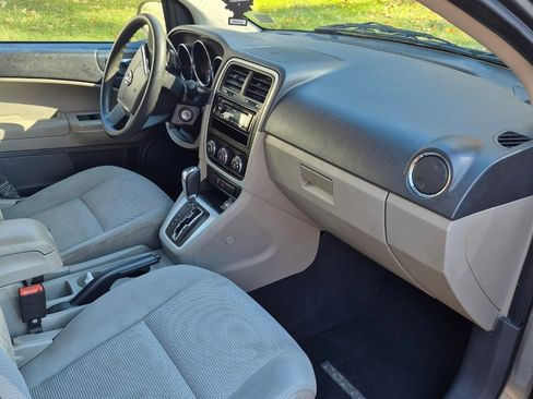 Used 2012 Dodge Caliber SXT image 6