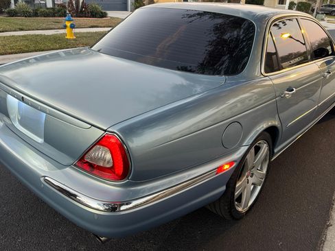 Used 2007 Jaguar XJ8 image 5