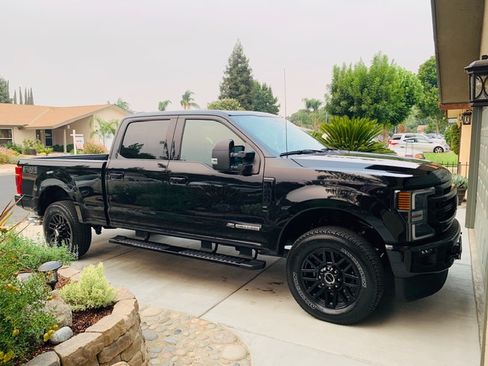 Used 2020 Ford F250 Lariat image 2