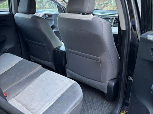 Used 2015 Toyota RAV4 LE image 11