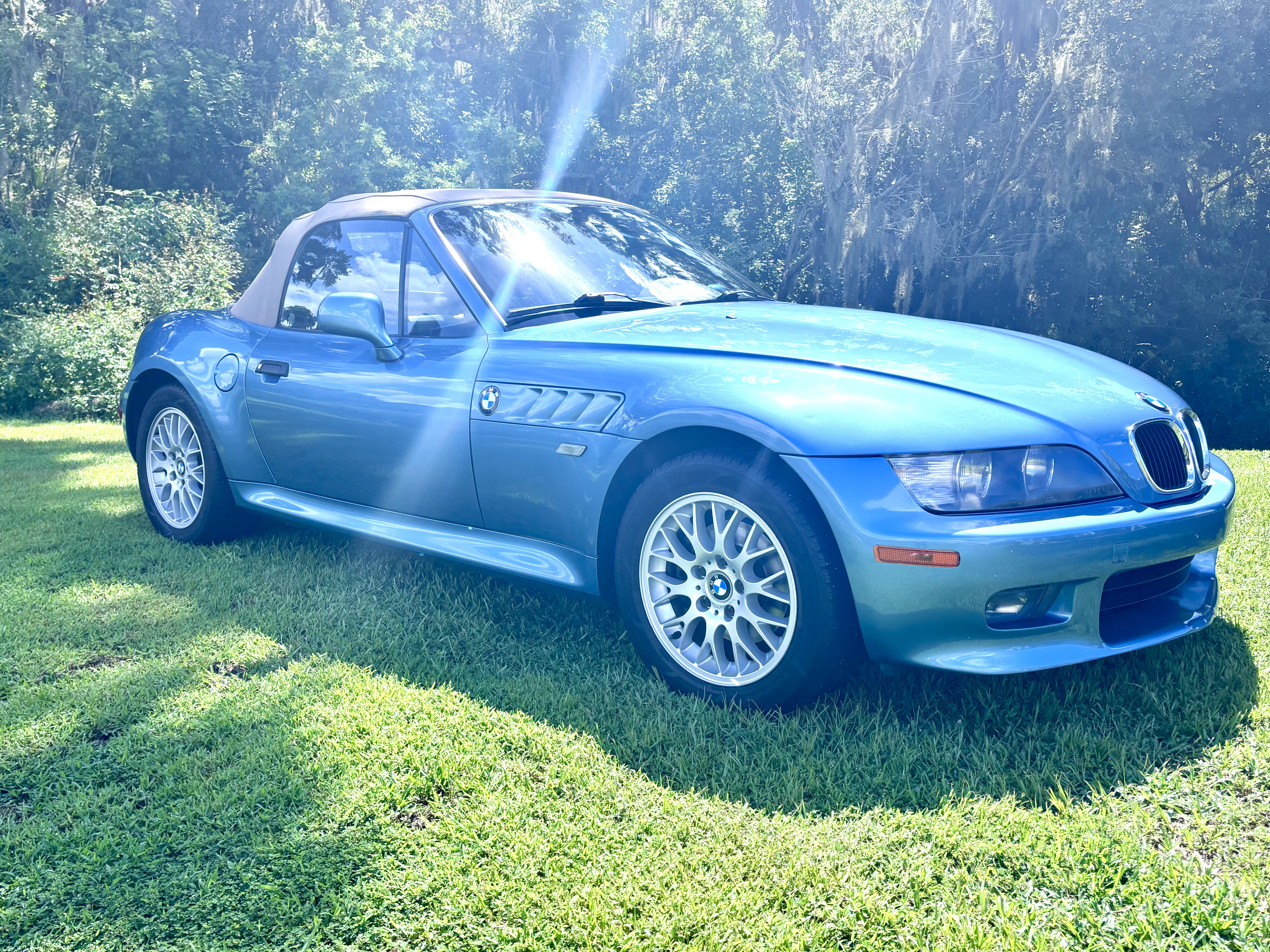 Used 2001 BMW Z3 2.5i RWD image 4