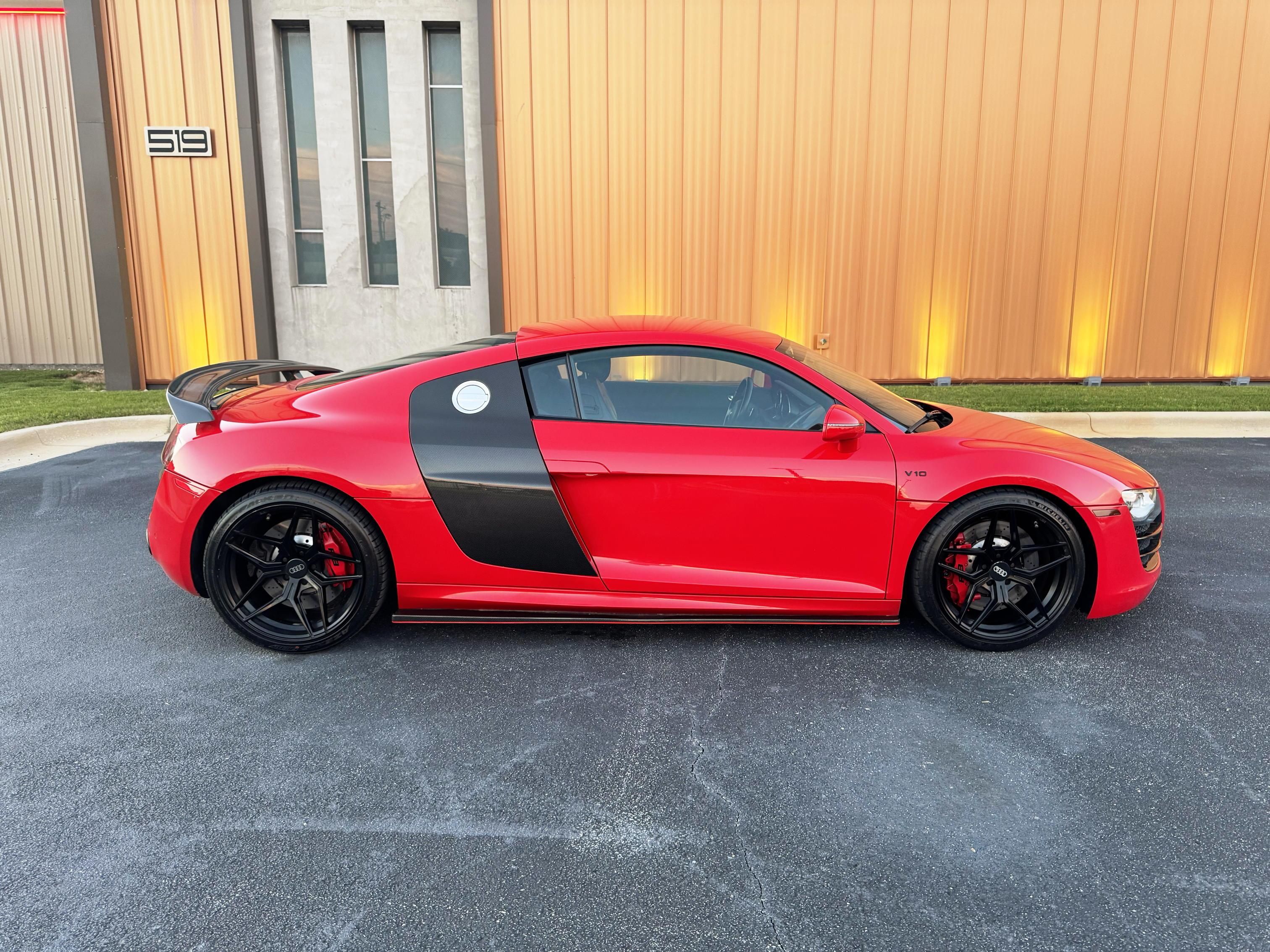Used 2011 Audi R8 V10 AWD/4WD image 9