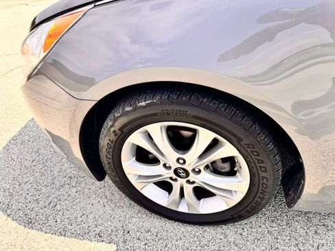 Used 2013 Hyundai Sonata Limited FWD image 12