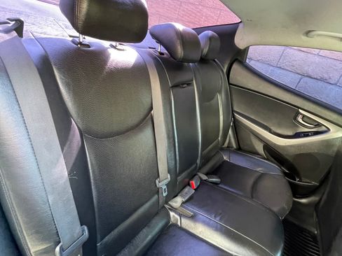 Used 2013 Hyundai Elantra Limited w/ Technology Pkg image 22