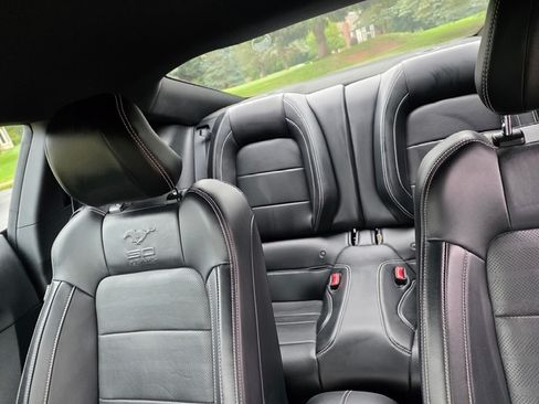 Used 2015 Ford Mustang GT Premium w/ Equipment Group 401A image 10