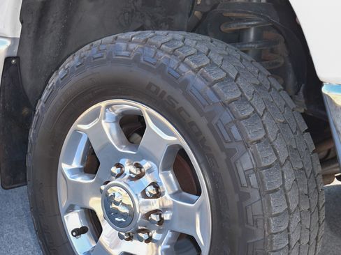 Used 2006 Dodge Ram 3500 Truck SLT image 17