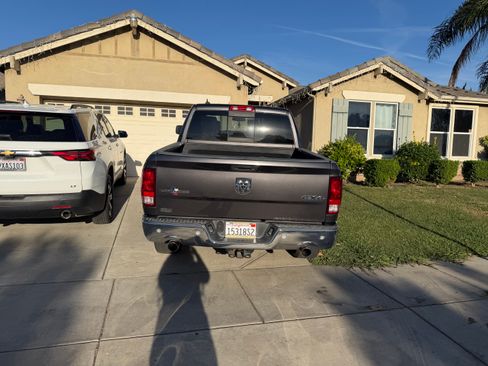 Used 2017 RAM 1500 Lone Star AWD/4WD image 10