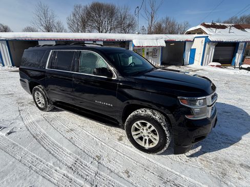 Used 2015 Chevrolet Suburban LT w/ Max Trailering Package image 6