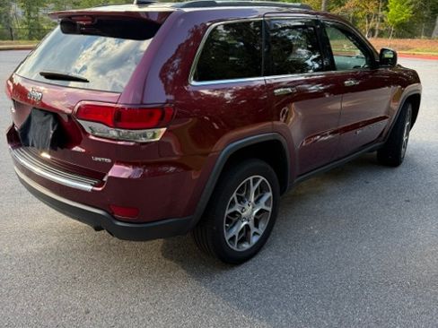 Used 2022 Jeep Grand Cherokee Limited w/ Tech Group AWD/4WD image 2