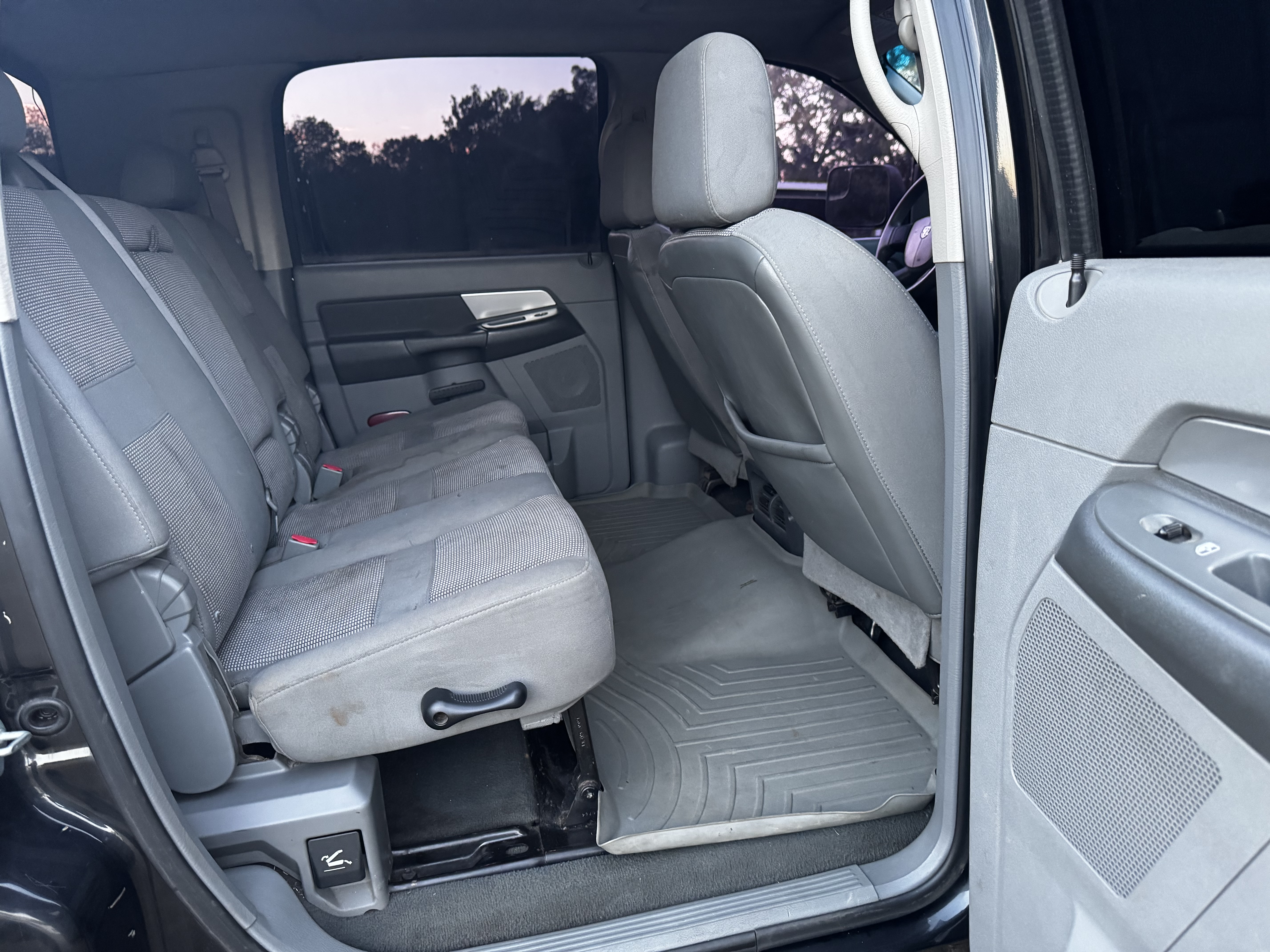 Used 2007 Dodge Ram 2500 Truck SLT w/ Light Group AWD/4WD image 12