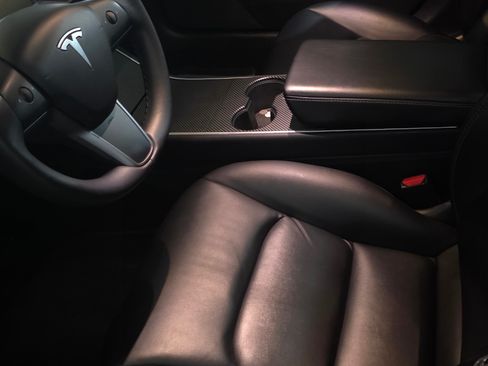 Used 2020 Tesla Model 3 Standard Range Plus image 10