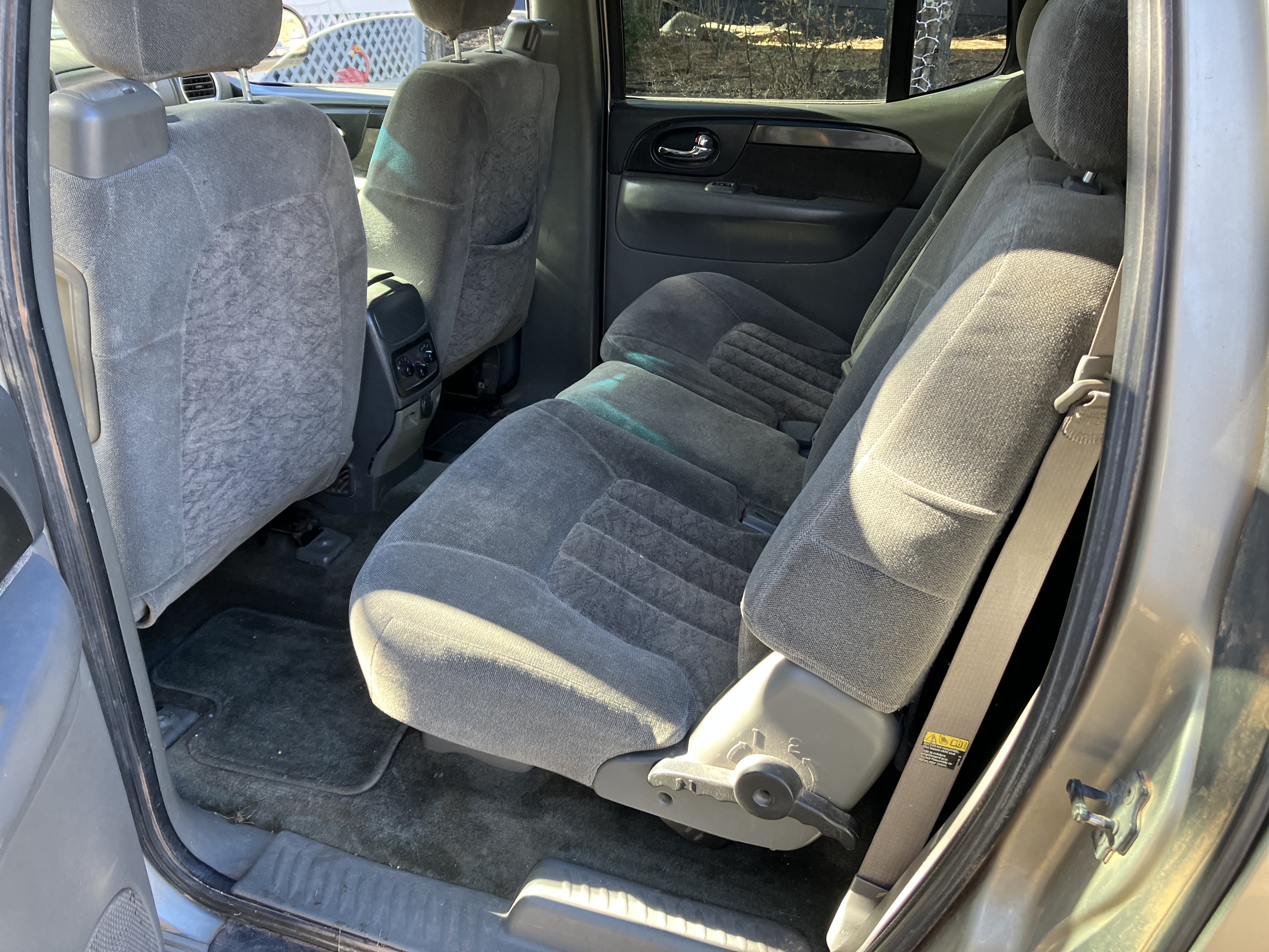 Used 2003 GMC Envoy XL SLE w/ 1SB Preferred Equipment Group AWD/4WD image 10