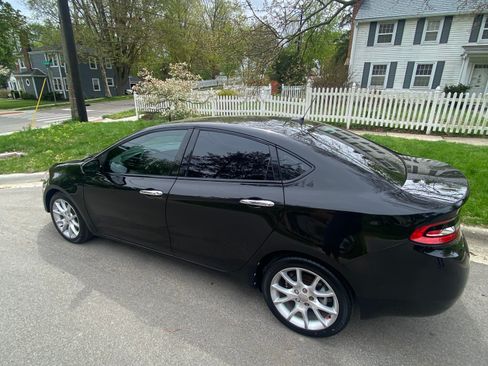 Used 2013 Dodge Dart Limited w/ Technology Group image 4