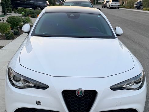 Used 2020 Alfa Romeo Giulia image 4