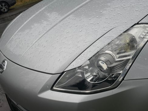 Used 2006 Nissan 350Z Touring image 2