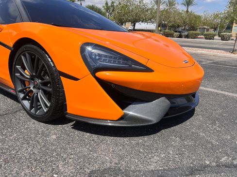 Used 2016 McLaren 570S Coupe image 17