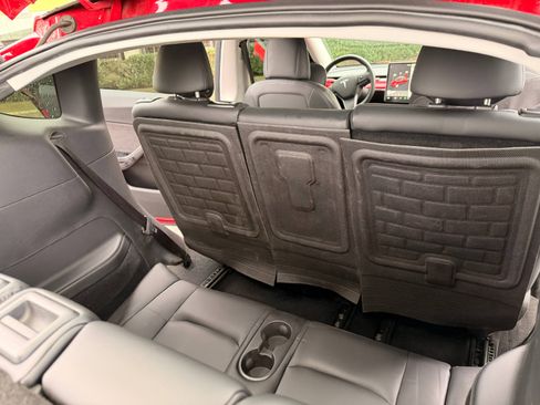 Used 2021 Tesla Model Y Long Range image 14