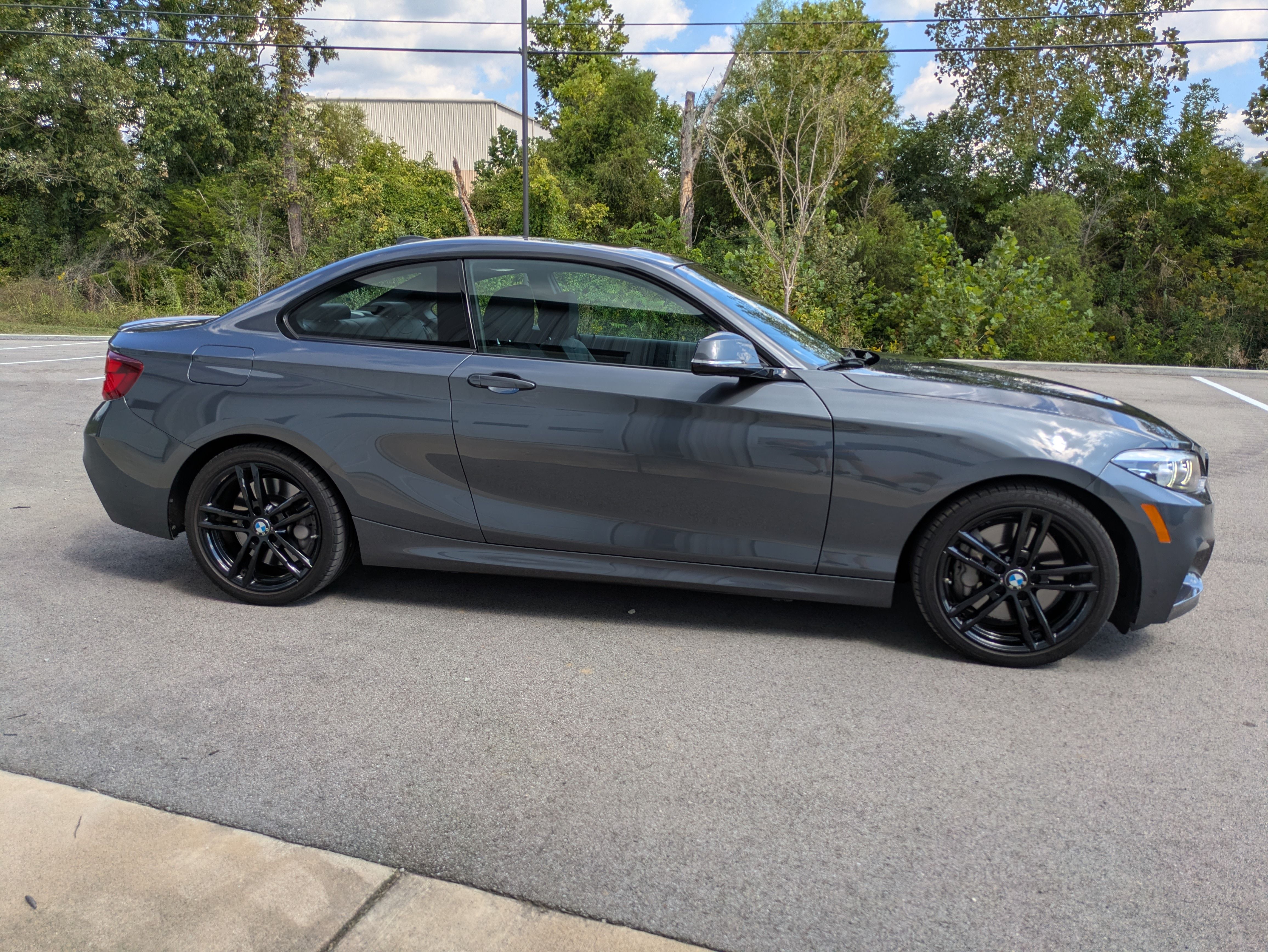 Used 2021 BMW 230i Coupe w/ M Sport Package RWD image 5