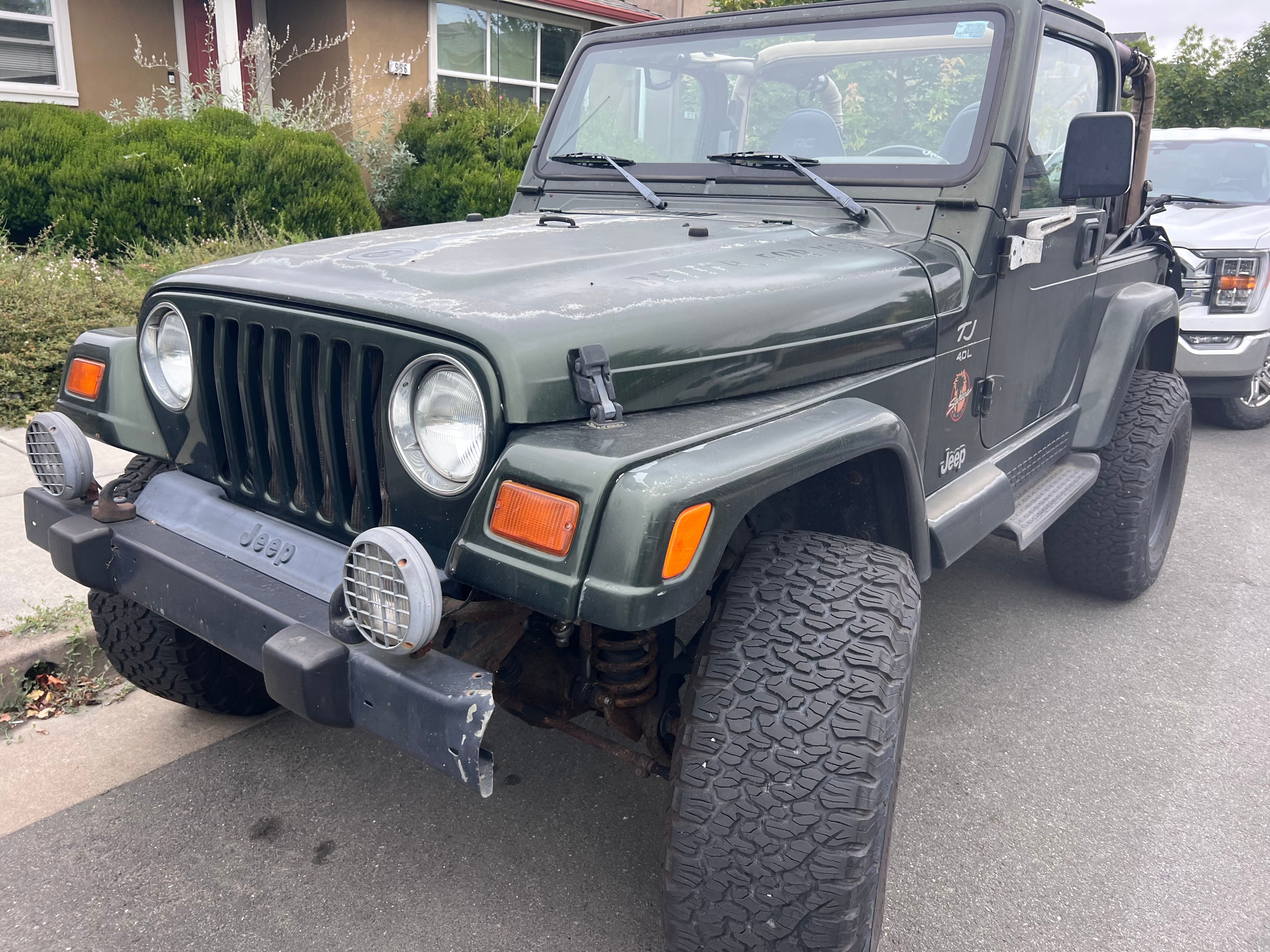 Used 1998 Jeep Wrangler Sahara AWD/4WD image 13