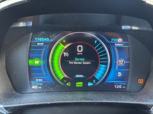 Used 2017 Chevrolet Volt Premier w/ Driver Confidence II Package FWD image 12