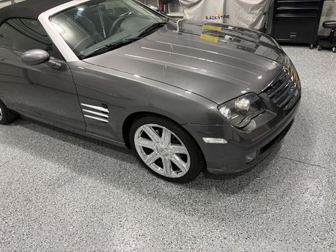 Used 2005 Chrysler Crossfire Limited image 11