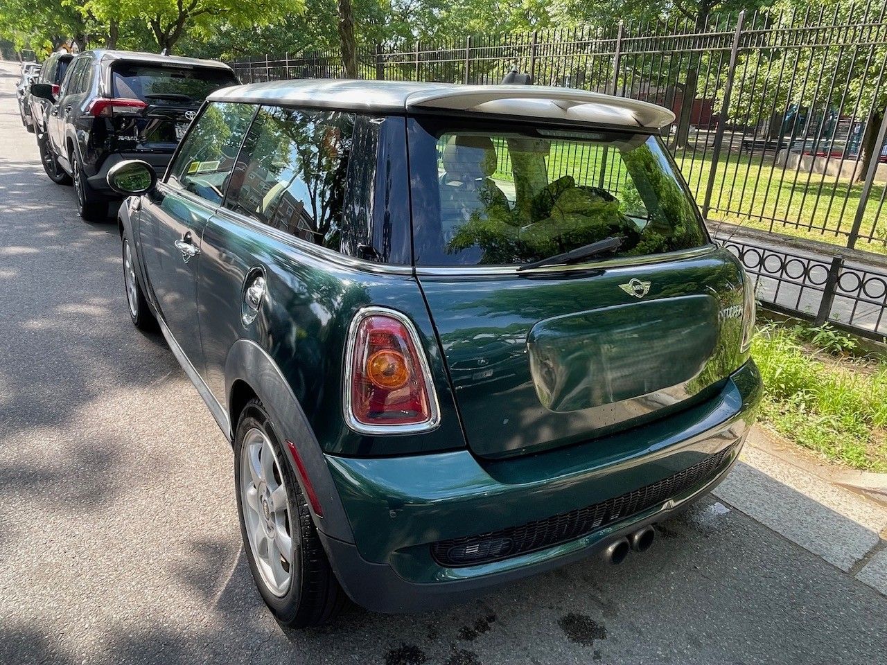 Used 2010 MINI Cooper S FWD image 6