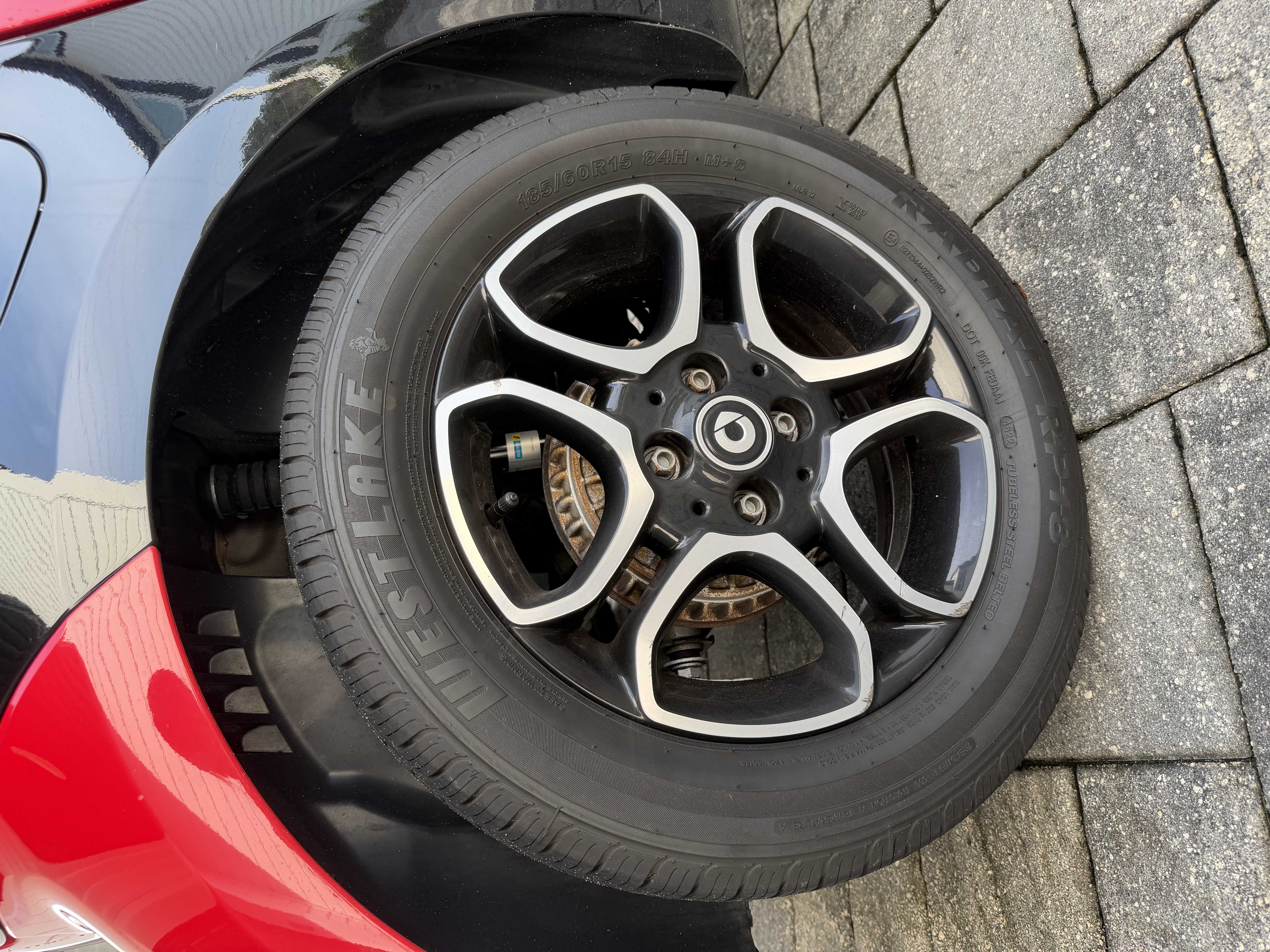 Used 2016 smart fortwo Prime RWD image 22