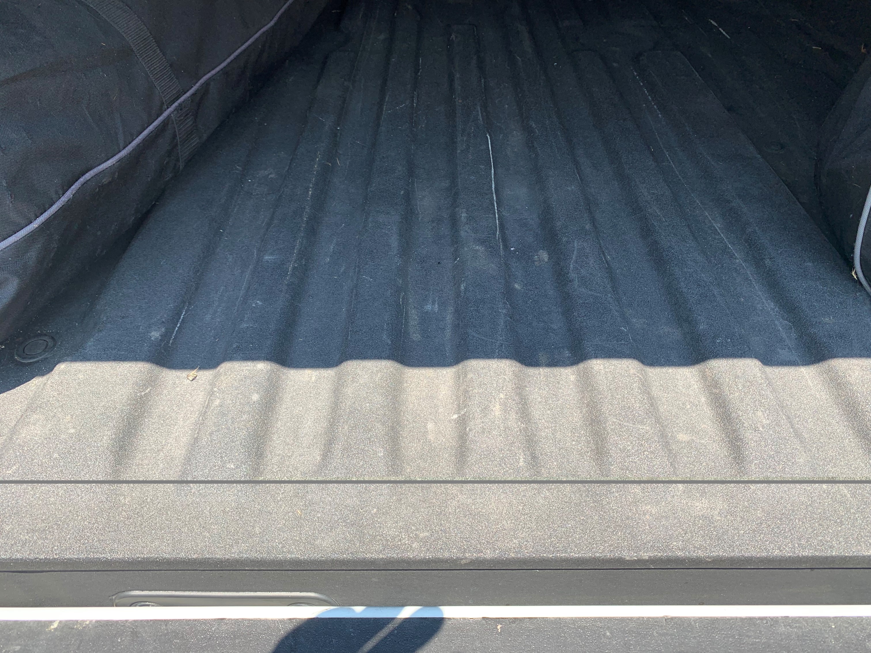 Used 2019 Nissan Titan S w/ S Utility Package AWD/4WD image 17