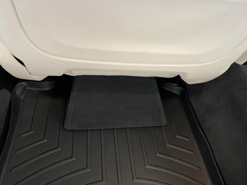 Used 2014 BMW 750Li 750Li Sedan 4D image 13