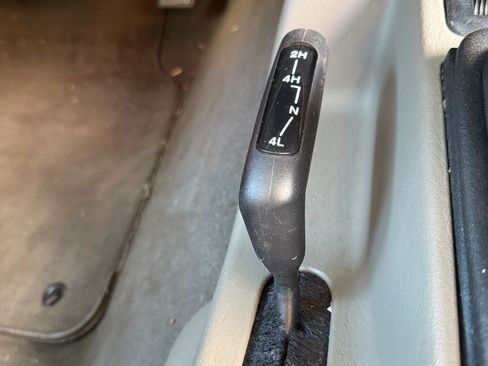 Used 2004 Jeep Wrangler Rubicon w/ Dual Top Group image 20