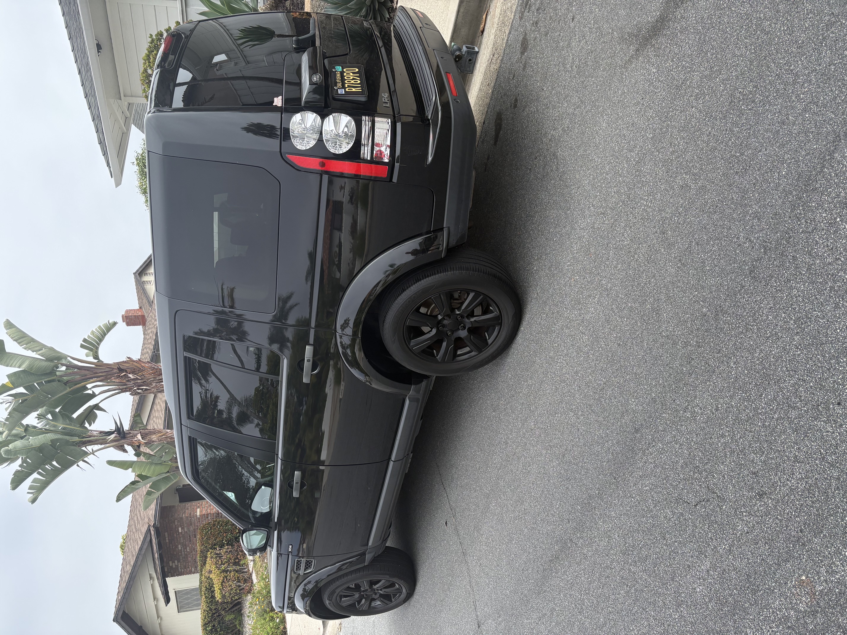 Used 2015 Land Rover LR4 HSE AWD/4WD image 3