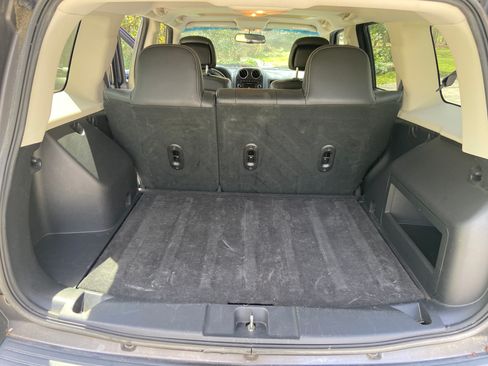 Used 2017 Jeep Patriot High Altitude image 11