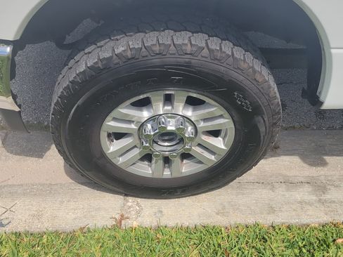 Used 2019 Ford F250 XLT AWD/4WD image 14