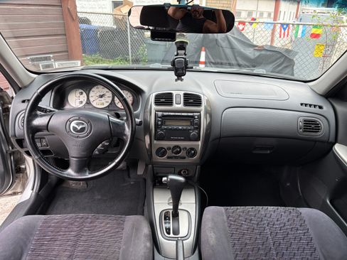 Used 2002 MAZDA Protege5 FWD image 18