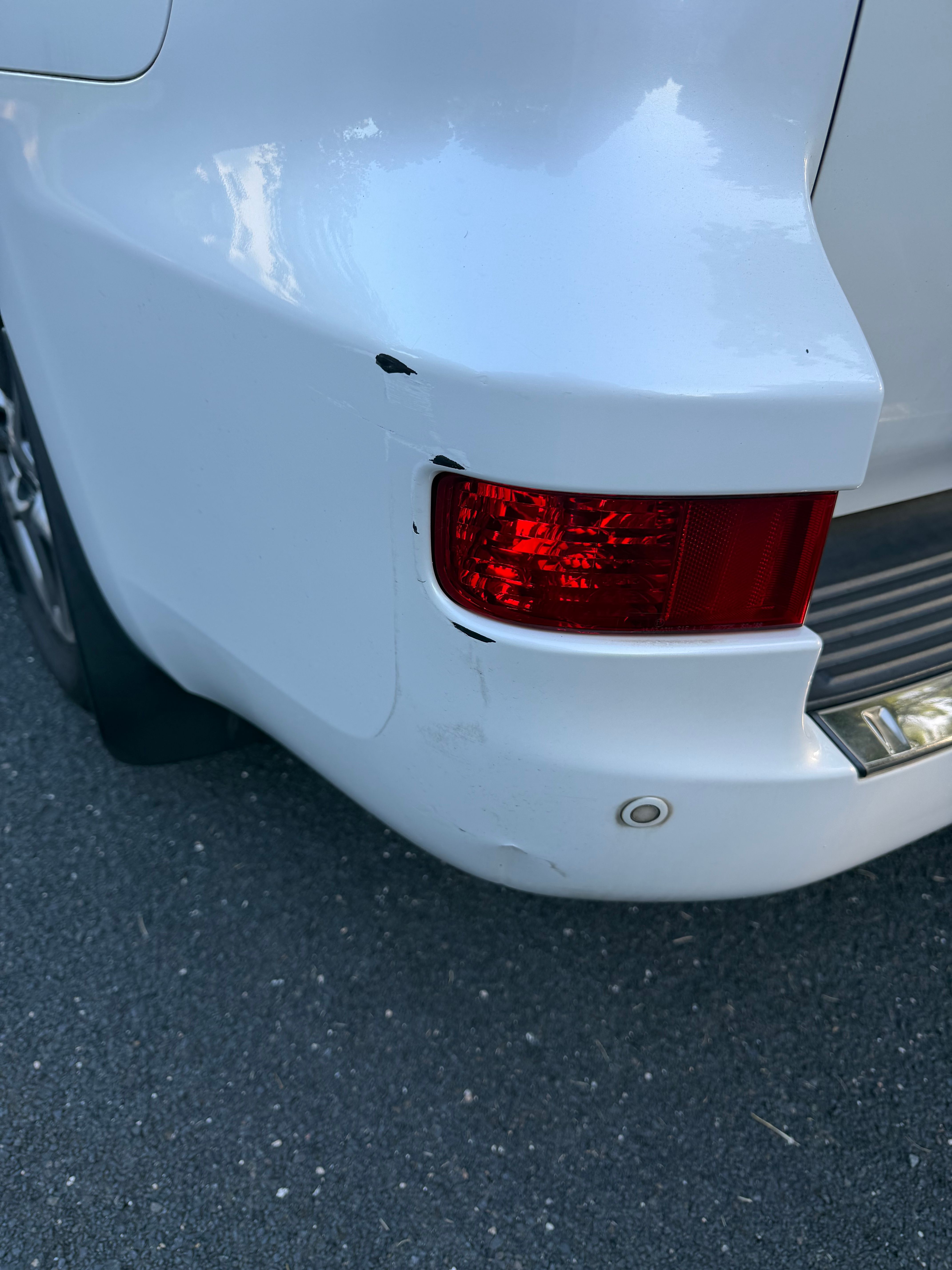 Used 2013 Lexus LX 570 4WD w/ Luxury Pkg image 6