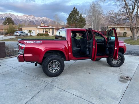 Used 2021 Toyota Tacoma 4x4 Double Cab image 18