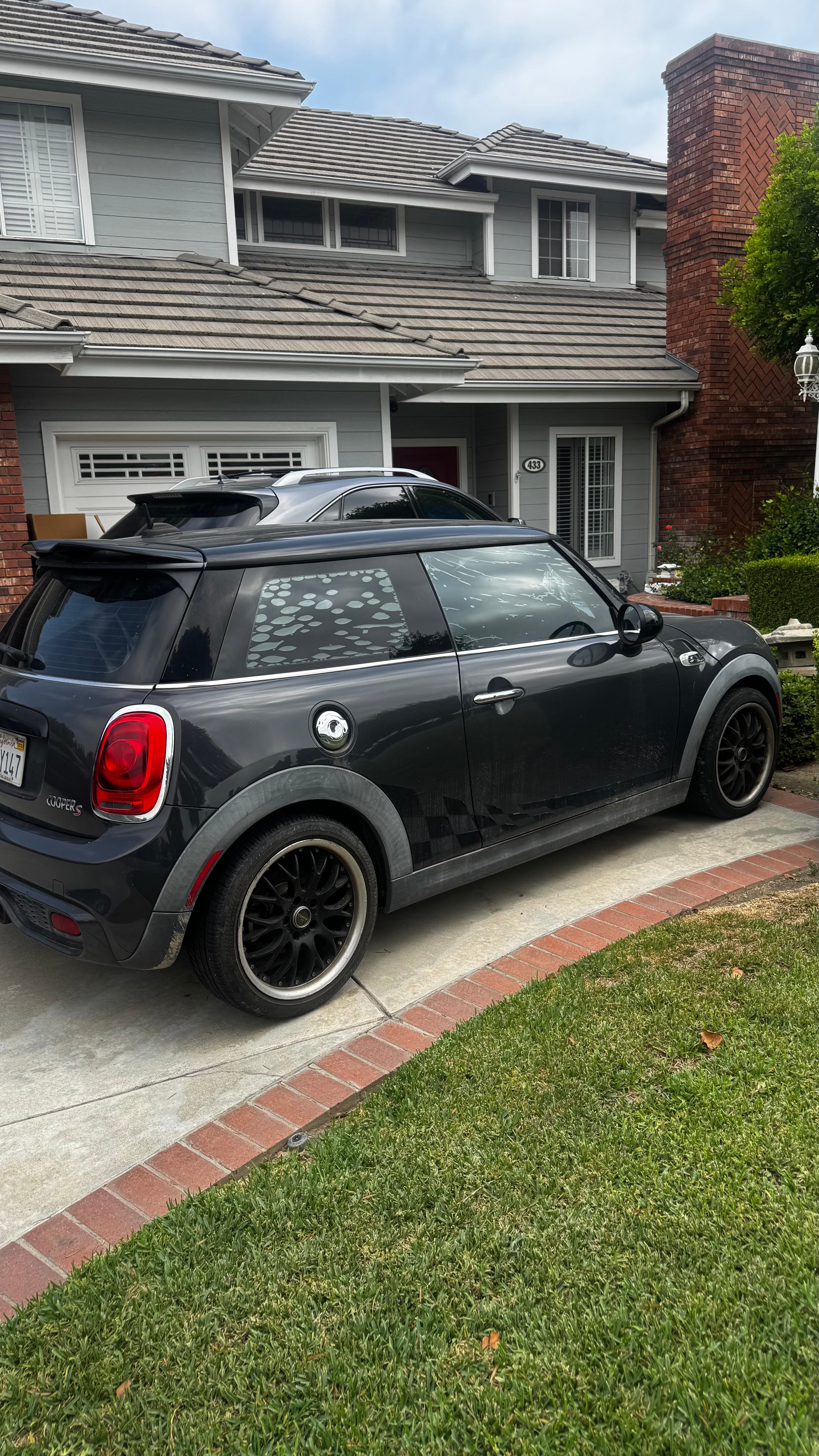 Used 2015 MINI Cooper S FWD image 2