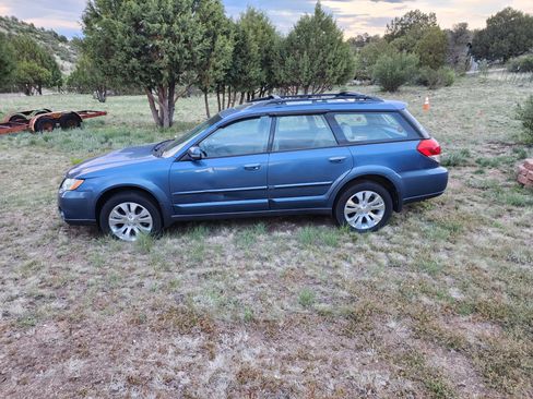 Used 2008 Subaru Outback 2.5XT Limited image 1