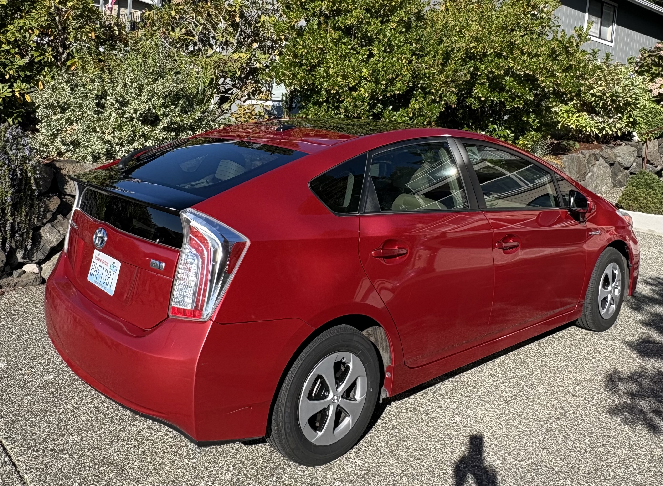Used 2013 Toyota Prius Three w/ Solar Roof Pkg FWD image 1