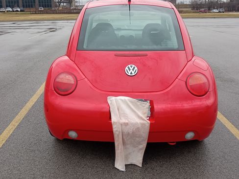 Used 1998 Volkswagen Beetle Coupe image 11